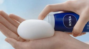秋冬想要水潤肌？妮維雅輕松打造無壓力！