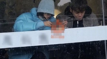 唐藝昕張若昀嘉定吃午餐   小情侶甜蜜對話，十分恩愛