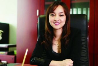 上海泛鑫保險代理公司(以下簡稱泛鑫保代)美女總經理陳怡