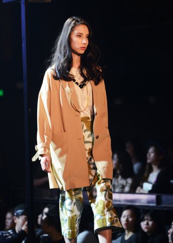 巴羅克（BAROQUE）公司攜旗下超人氣服裝品牌MOUSSY及SLY在上海MYST CLUB舉辦2015春夏新品發布會