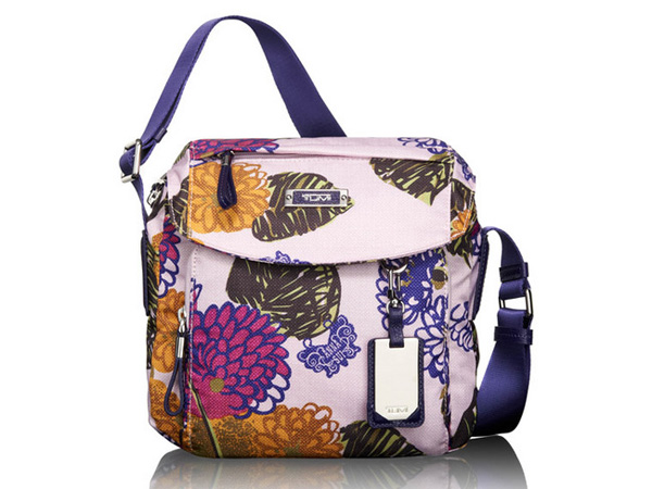 Tumi x Anna Sui 聯名設計系列母親節獻禮