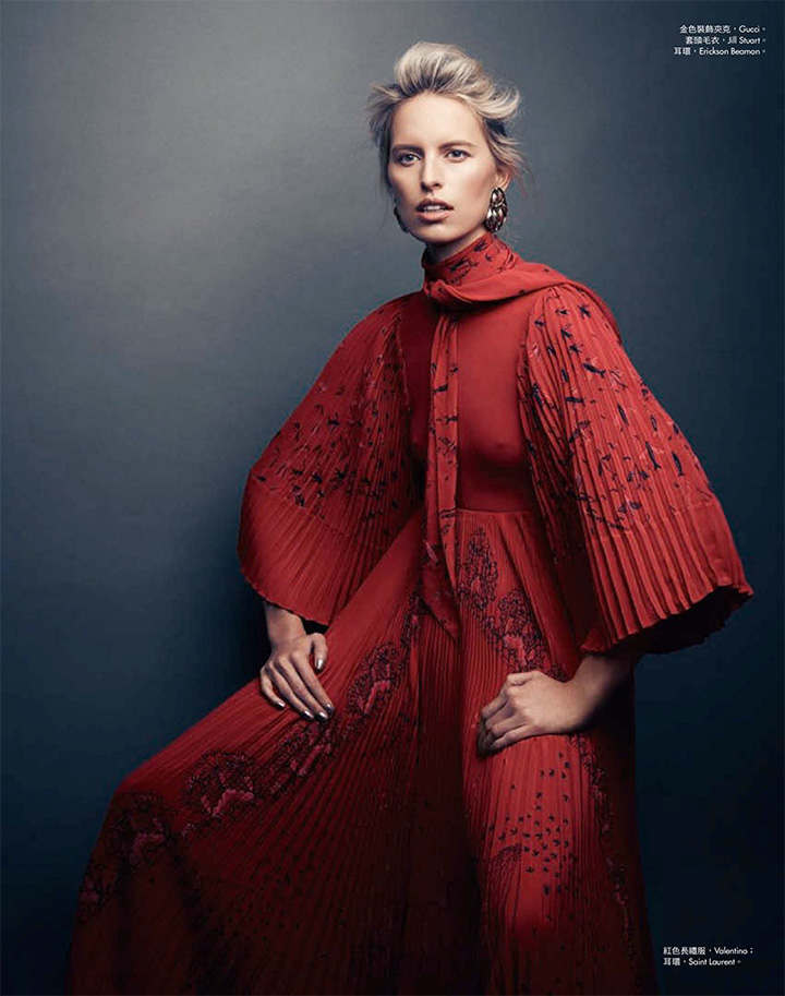 Karolina Kurkova《Harper’s Bazaar》臺(tái)灣省版2017年3月號(hào)