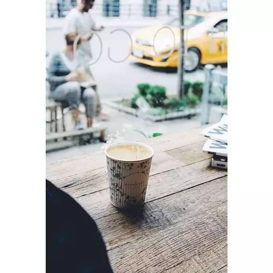 跟 Instagram 達人學習拍攝餐桌上的食物