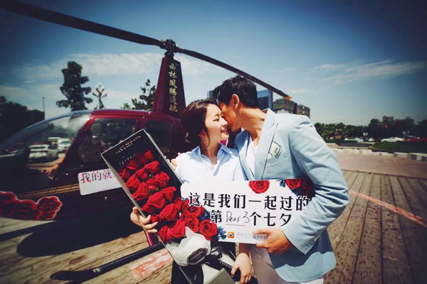 roseonly三周年 不忘初心陪你度過(guò)漫長(zhǎng)歲月