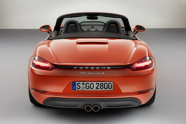 保時捷發布718 Boxster 入門級敞篷官圖