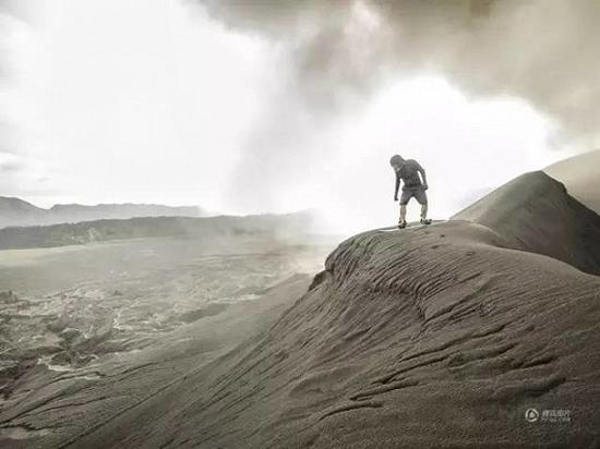 挑戰“滑火山”