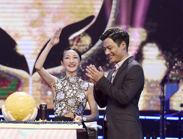 周迅佩戴IWC萬國表出席“ONE NIGHT”公益演唱會