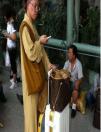 【奢侈品牌】歐洲大牌偽造多 奢侈品市場購物須謹慎