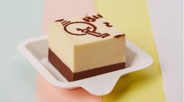 黑白巧克力慕斯撒粉蛋糕，定制你的生日