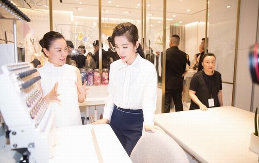 線下門店+線上均呈現Lily商務時裝“天貓618”成交、流量增長