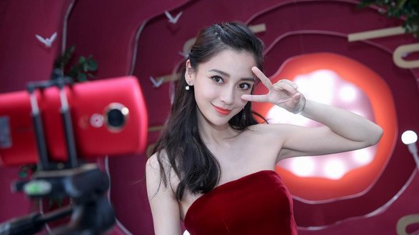 美圖T9發布會落幕頤和園 奚夢瑤等到場共同見證古典與科技碰撞之美