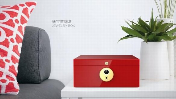 探訪深圳國際珠寶展-智能指紋鎖首飾盒lockbox全新亮相