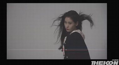 火了的不止張碧晨《我們的歌2》，還有她穿的CARNAVAL DE VENISE老花外套