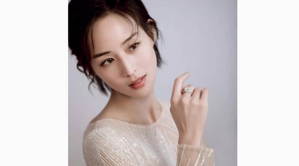 今年冬天，戴張鈞甯同款I(lǐng)-PRIMO鉆戒就夠時髦！