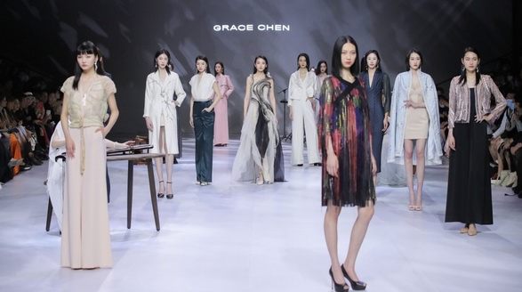 “把琴棋書畫穿在身上，原來是這樣??！”——GRACE CHEN2021 SS中國風(fēng)雅·琴系列