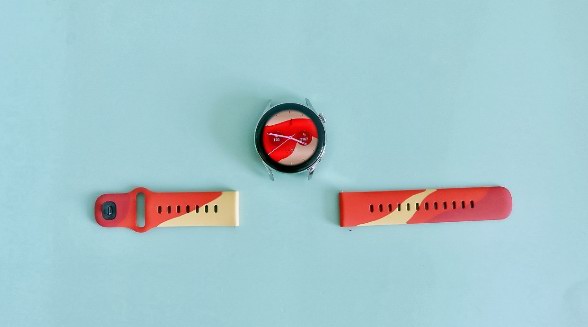 釋放激情表達熱愛！HUAWEI EasyFit燃力紅表帶為拼搏喝彩