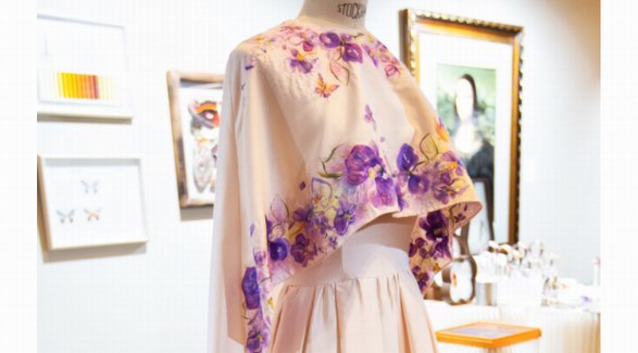 La Koradior拉珂蒂蘇繡聯名高定禮服于法國·巴黎盧浮宮巡展