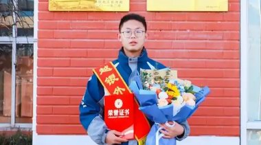 銀川地震時背同學逃離的男生，獲德國留學名額