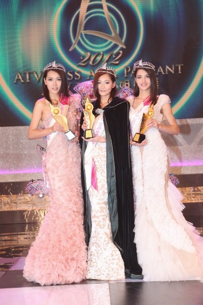 2012亞洲小姐競選總決賽冠、亞、季軍 （陳彥容、齊真晨、麗絲域蘭娜-古拉高娃）