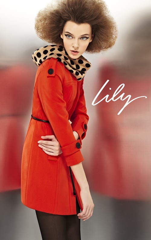 LILY秋季新款極簡風潮紅色外套上市，OL秋季必備外套款型
