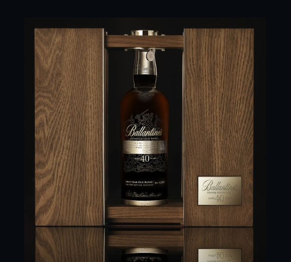 Ballantine's（百齡壇）40年調和型蘇格蘭威士忌