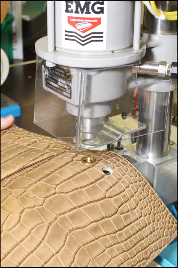Chanel 2.55 手袋是怎樣煉成的？