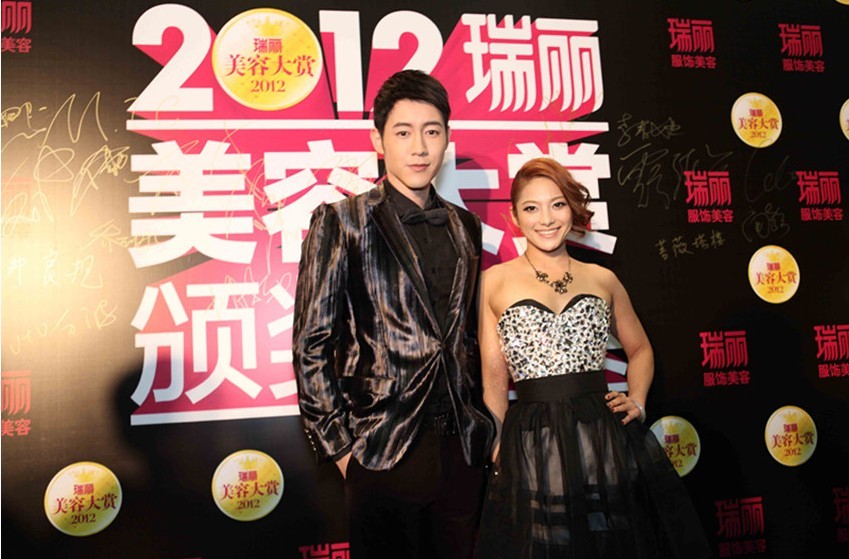 “2012瑞麗美容大賞”光耀綻放，魅力現場即將登場